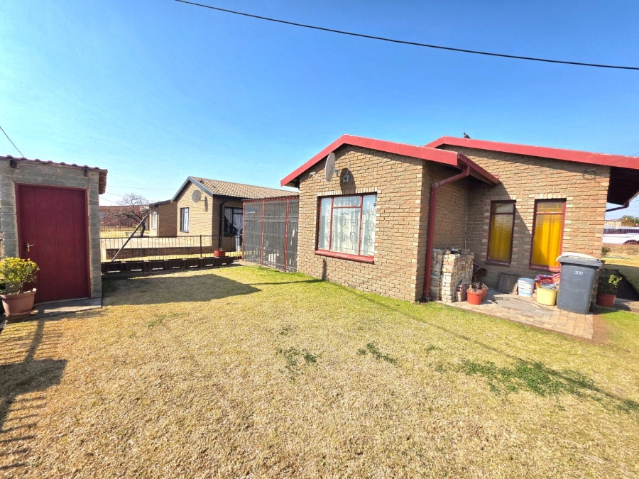 2 Bedroom Property for Sale in Bohlokong Free State